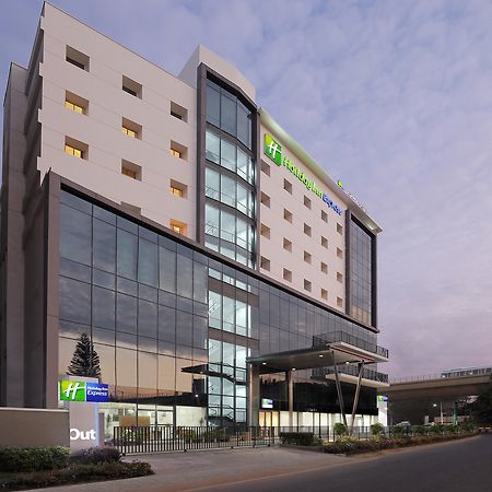 Holiday Inn Express Bengaluru Yeshwantpur, An Ihg Hotel Extérieur photo